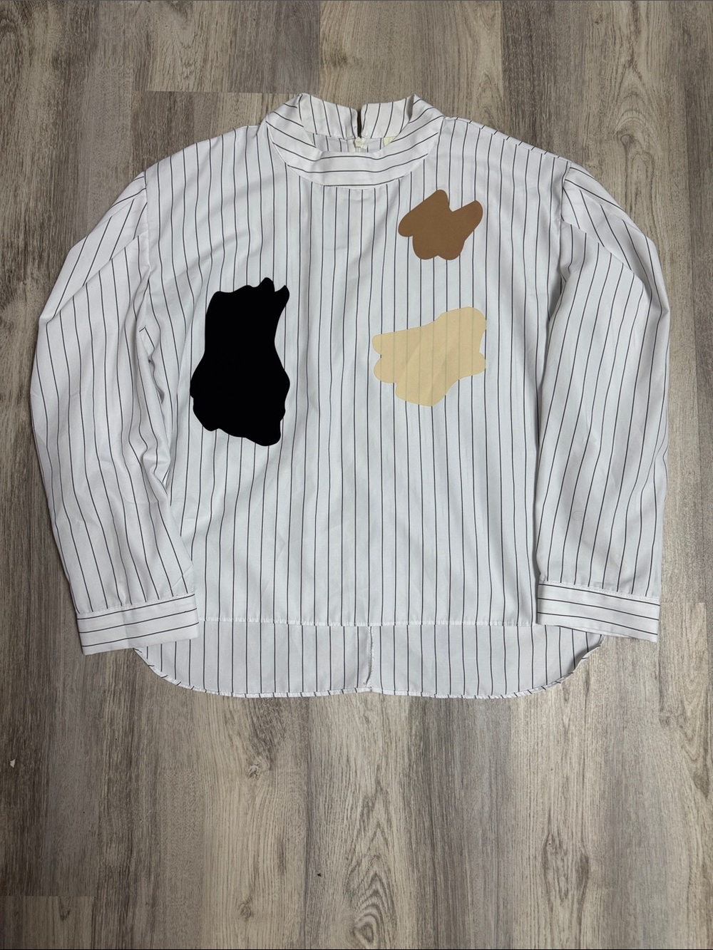 Women’s ' White Pinstripe Long-Sleeve Top